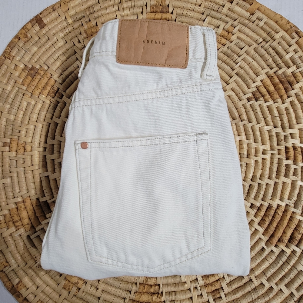& Denim High Waist Loose Mom White Denim Jeans Size 2